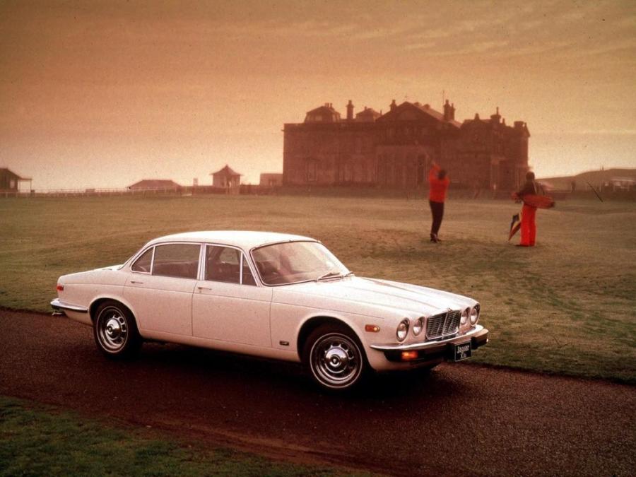  Jaguar XJ6 (Series II) 1973 года  (US) (фото 1 из 2)